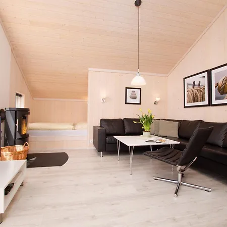 2 House B 22
